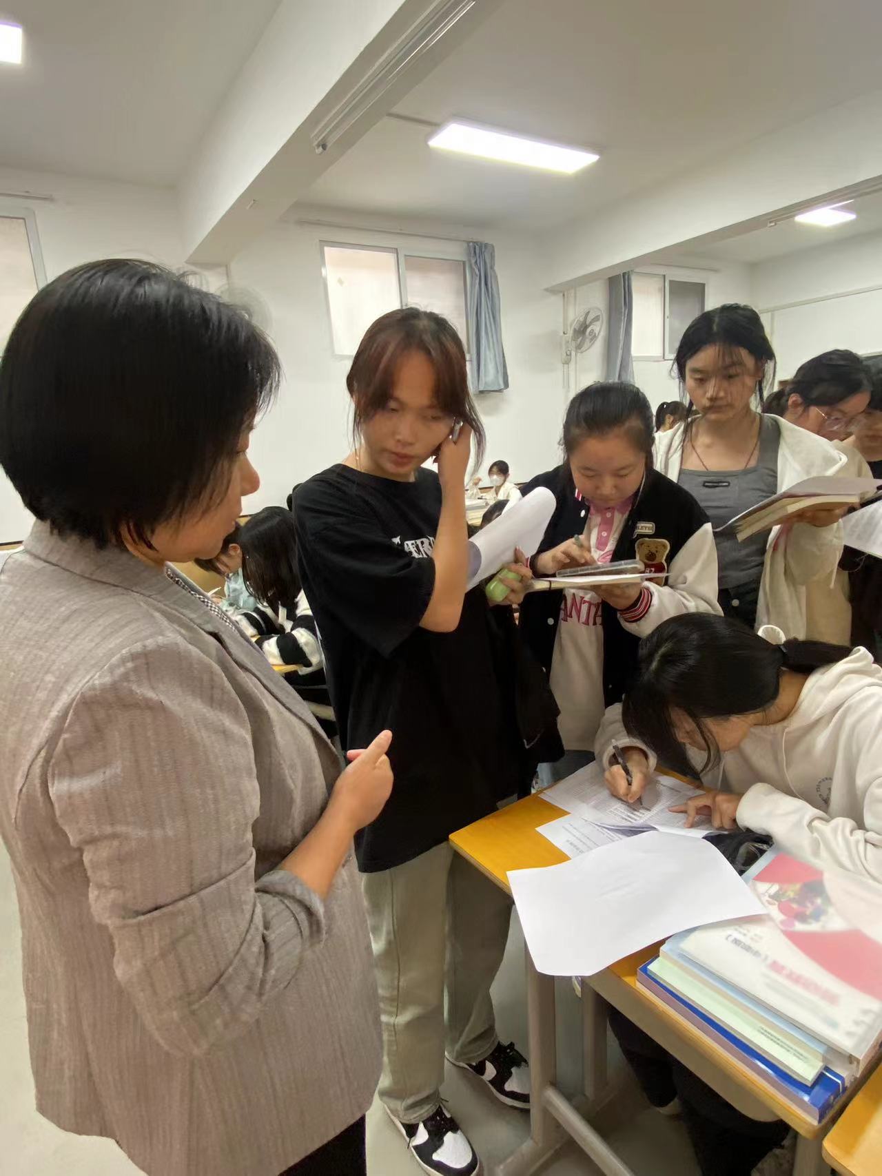 我校开展外省户籍学生在陕参加职业教育高考政策说明会(图3)